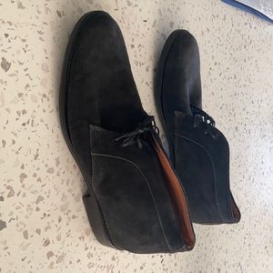 Men’s 11.5 Johnston & Murphy Black Suede Shoes